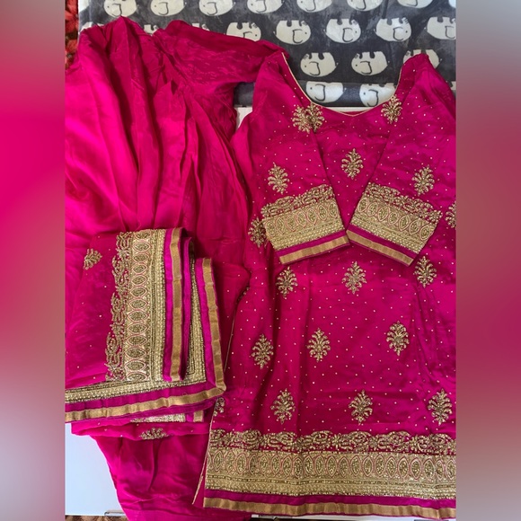 Wedding wear - Picture 4 of 4